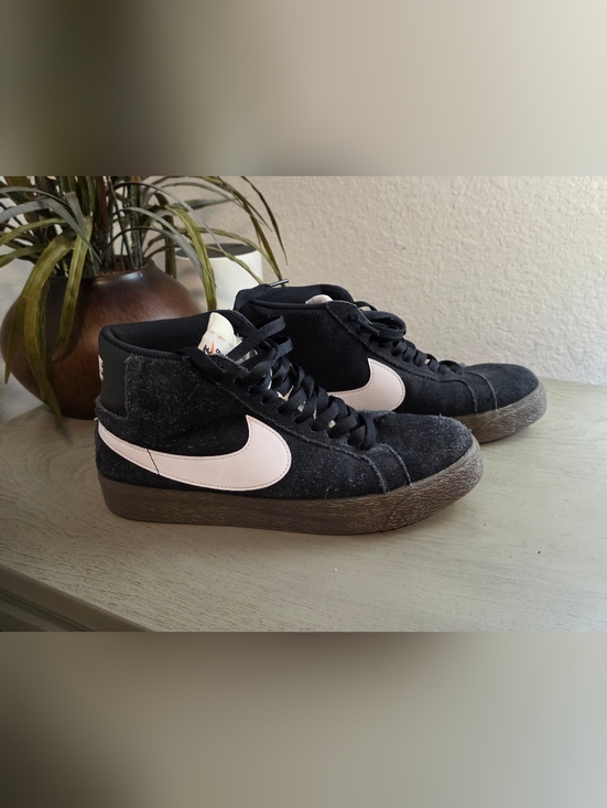 Nike Other - Nike SB Zoom Blazer Mid Size 8